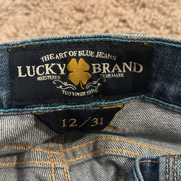 Lucky Capri Jeans - Picture 2 of 4